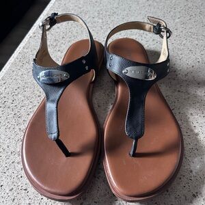 Almost brand new like Michael Kors!